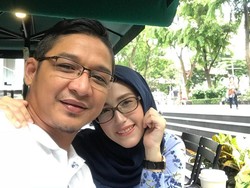 Reaksi Pasha Ungu Saat Disinggung Soal Kemesraan dengan Istri Cuma Dibuat-buat