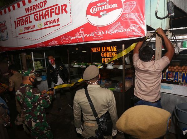 Bandel! Warkop di Aceh Ini Disegel Petugas