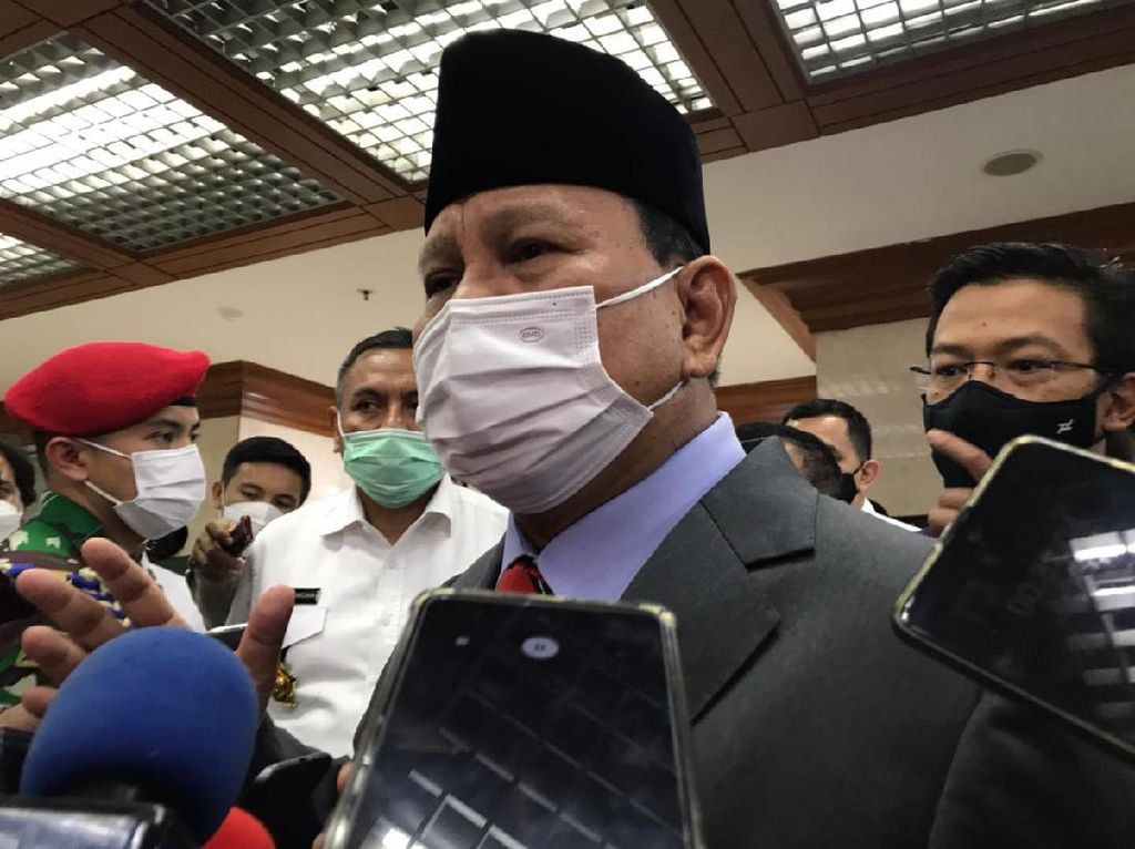 Canda Prabowo soal Pro-Kontra Jadi Menhan: Muka Gue Muka Kudeta Kali Ya