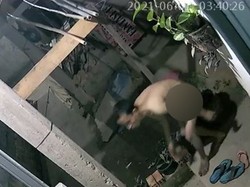 Polisi: Aksi Pria Bugil Maling Sepeda di Palembang Diduga Berkomplot