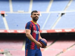 Aguero Menyesal Gabung Barcelona?