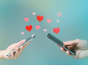 Hubungan Cinta Pengguna Android Lebih Baik Ketimbang iPhone