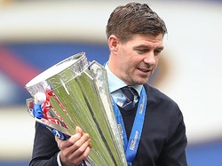 Everton Bidik Steven Gerrard sebagai Pengganti Ancelotti
