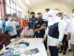 Kemnaker Gelar Vaksinasi Selama 2 Hari untuk Seribu Pekerja