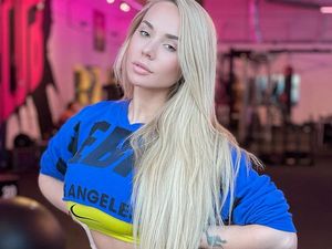 Model Playboy Dulu Hidup Irit Makan Mie Instan, Kini Dapat Miliaran Rupiah Model Playboy Dulu Hidup Irit Makan Mie Instan, Kini Dapat Miliaran Rupiah