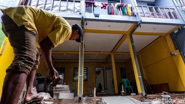 Nyaris Rampung, Rumah Panggung Kampung Melayu Mulai Dihuni