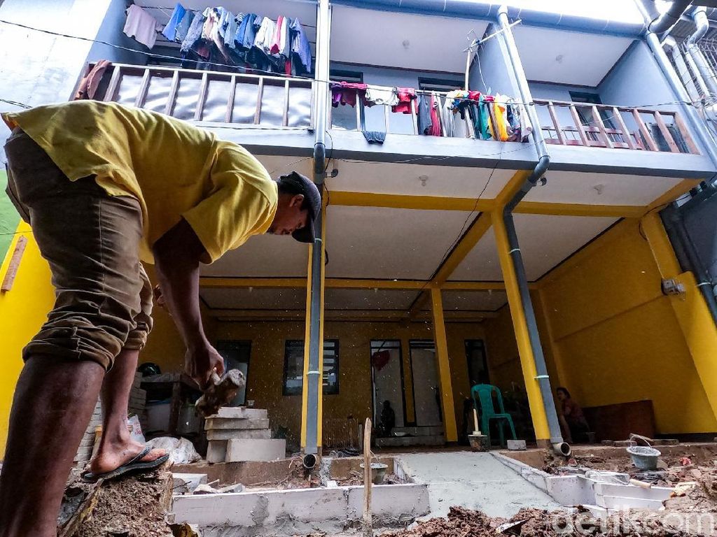 Nyaris Rampung, Rumah Panggung Kampung Melayu Mulai Dihuni