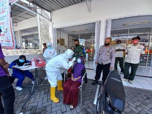 Polres Lombok Tengah Gelar Screening COVID-19, 42 Orang Non-Reaktif