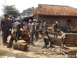 Ratusan PKL di Pasar Ciranjang Ditertibkan