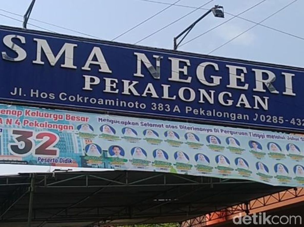 Ironi Guru Anosmia Nekat Ngantor Gegara Takut Tunjangan Dipotong Ironi Guru Anosmia Nekat Ngantor Gegara Takut Tunjangan Dipotong