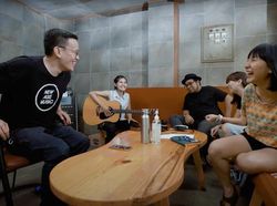 Diskoria x FLEUR! Dipertemukan Kembali dalam Proyek Studio Pop Show