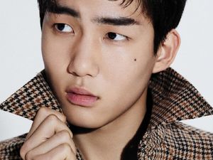 10 Fakta Tang Joon Sang, Han Geu Ru di Move to Heaven yang Berdarah Malaysia 10 Fakta Tang Joon Sang, Han Geu Ru di Move to Heaven yang Berdarah Malaysia
