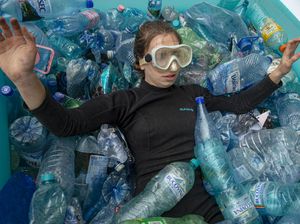 Aksi Aktivis Rumania Kala Protes Lingkungan Aksi Aktivis Rumania Kala Protes Lingkungan