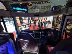 Banyak Orang Pengin Naik Bus Double Glass, Tapi Kecewa Saat Masuk Kabin