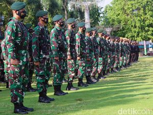 Corona di Kudus Menggila, TNI-Polri Apel Gabungan Corona di Kudus Menggila, TNI-Polri Apel Gabungan