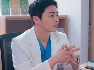 Jo Jung Suk Bantah Isu Selingkuh dengan Pemain Golf Jo Jung Suk Bantah Isu Selingkuh dengan Pemain Golf