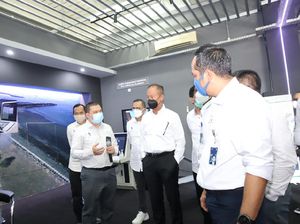 Menperin Minta PT Len Jadi Nakhoda Industri Alutsista Berbasis Elektronik Menperin Minta PT Len Jadi Nakhoda Industri Alutsista Berbasis Elektronik
