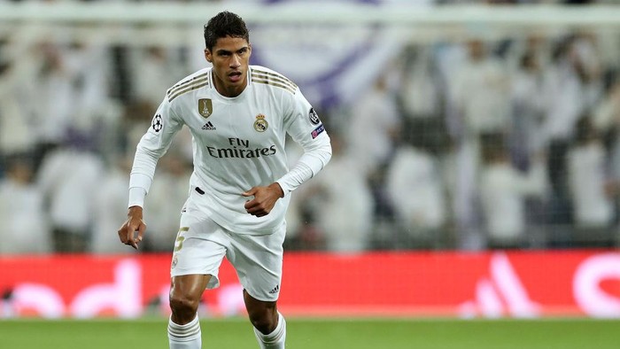 MADRID, SPAIN - NOVEMBER 06: Raphael Varane of Real Madrid in action during the UEFA Champions League group A match between Real Madrid and Galatasaray at Bernabeu on November 06, 2019 in Madrid, Spain. (Photo by Angel Martinez/Getty Images)