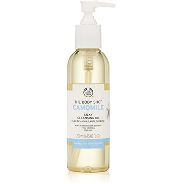 The Body Shop Camomile Silky Cleansing Oil (sumber : amazon.co.uk)