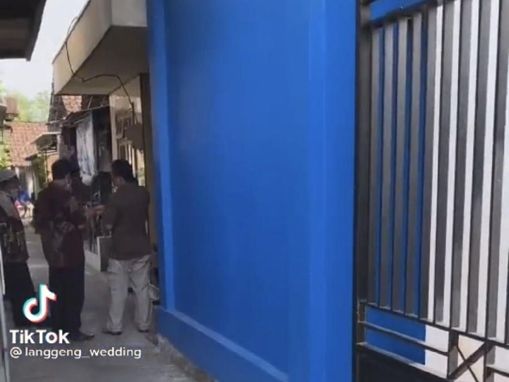 Kisah Lengkap Dekorasi Pernikahan di Gang Sempit Viral Mewah bak di Gedung Kisah Lengkap Dekorasi Pernikahan di Gang Sempit Viral Mewah bak di Gedung