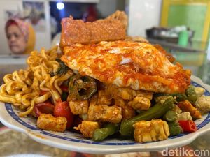 Viral Tutorial Cari Pacar Abdi Negara, Makan Warteg sampai Nongkrong di McD Viral Tutorial Cari Pacar Abdi Negara, Makan Warteg sampai Nongkrong di McD