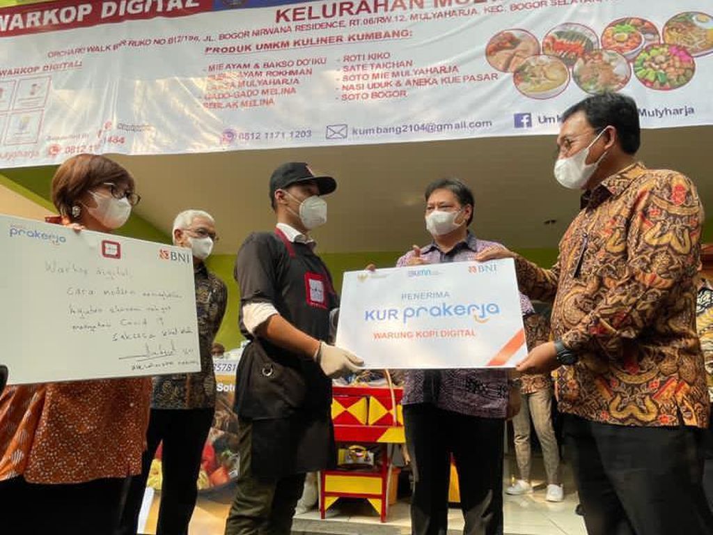 Airlangga Dibikin Kagum Alumni Prakerja Ini, Begini Ceritanya Airlangga Dibikin Kagum Alumni Prakerja Ini, Begini Ceritanya