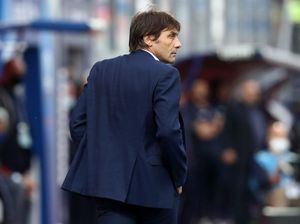 Conte Siap Bawa Trofi, tapi Tottenham Harus Sabar Conte Siap Bawa Trofi, tapi Tottenham Harus Sabar
