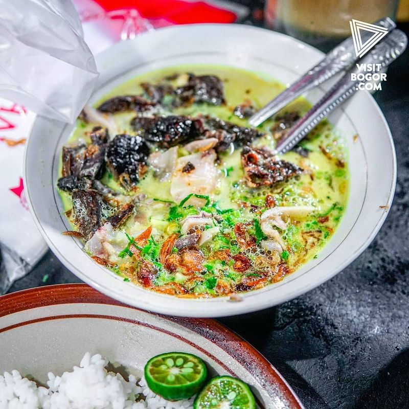 Kuliner Bogor Nikmat, Ini 5 Soto Kuning yang Layak Dicoba