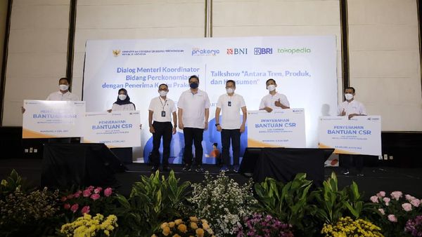 Momen Diskusi Seru Bersama Airlangga