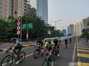 Road Bike Ramaikan JLNT Kampung Melayu-Sudirman Road Bike Ramaikan JLNT Kampung Melayu-Sudirman