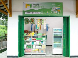 Printerous Cetak dan Pasang Spanduk ke Ratusan Ribu Mitra Tokopedia