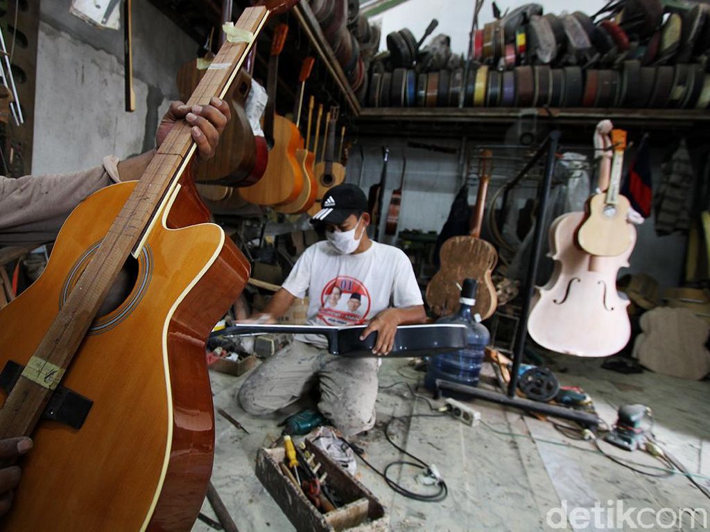 4 Langkah Jago Main Gitar 4 Langkah Jago Main Gitar