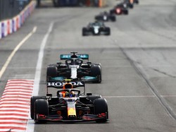 Hasil F1 GP Azerbaijan: Perez Juara, Verstappen Crash