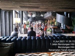 Kerumunan di Lantai Dansa DJ Caspar Jakarta Berujung Segel dan Denda Kerumunan di Lantai Dansa DJ Caspar Jakarta Berujung Segel dan Denda