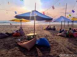 Suasana ala Bali Bisa Dinikmati di Pelabuhan Ratu
