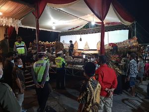 Langgar Prokes, Hajatan Kades di Sidoarjo Dibubarkan Satgas COVID-19
