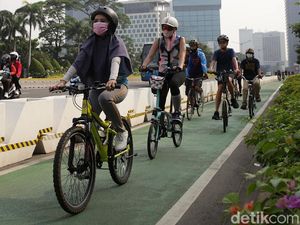 Deretan Kebijakan Anies Manjakan Pesepeda di Ibu Kota