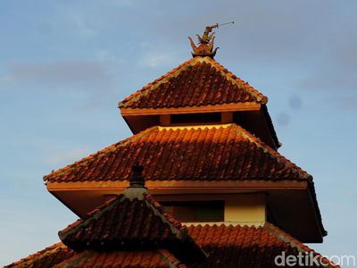 Masjid di Demak Ini Punya Mustaka Penanda Bencana