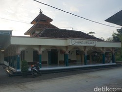 Sejarah Masjid Grogol Demak, Mustaka Dipercaya Mengarah Daerah Bencana