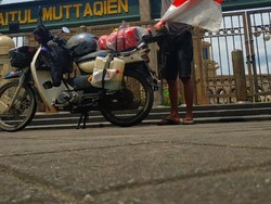 Cerita Pemuda Karawang Keliling Indonesia Naik Motor Kesayangan