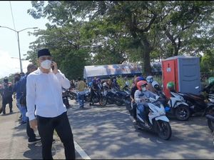 Antisipasi COVID-19 Masuk Surabaya, Walkot Eri Pantau Swab di Suramadu