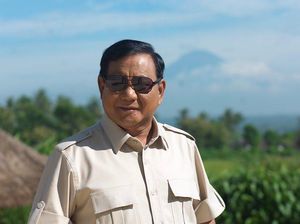 Survei Capres SMRC: Prabowo Teratas, Anies-Ganjar Bersaing Ketat Survei Capres SMRC: Prabowo Teratas, Anies-Ganjar Bersaing Ketat