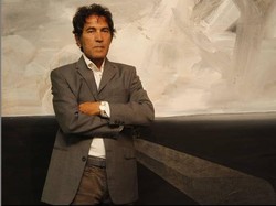 Bikin Melongo, Seniman Italia Jual Patung Tak Kasat Mata Seharga Rp 256 Juta