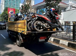 Ratusan Kendaraan Terjaring Parkir Liar di Kota Bandung