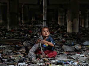 Potret Kesejahteraan Anak-anak Ibu Kota dalam Bingkai Kamera Potret Kesejahteraan Anak-anak Ibu Kota dalam Bingkai Kamera