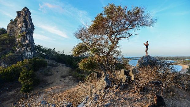 Bukit Termanu di Pulau Rote, Kabupaten Rote Ndao, Provinsi Nusa Tenggara Timur