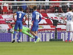 Gagal Penalti, Henderson Dikecam karena Serobot Jatah Teman