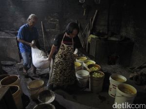 Harga Kedelai Melonjak, Perajin Tahu Kurangi Produksi Harga Kedelai Melonjak, Perajin Tahu Kurangi Produksi