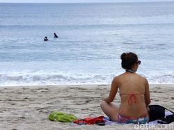 Wisata Vaksin Gratis untuk Wisatawan Lokal, Bagaimana untuk Bule?