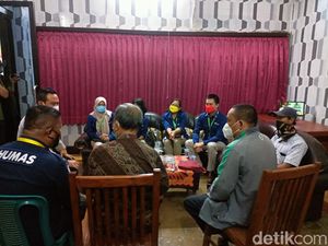 Jenazah di Probolinggo Dibawa Pakai Motor, Ini Kata Pihak Rumah Sakit Jenazah di Probolinggo Dibawa Pakai Motor, Ini Kata Pihak Rumah Sakit